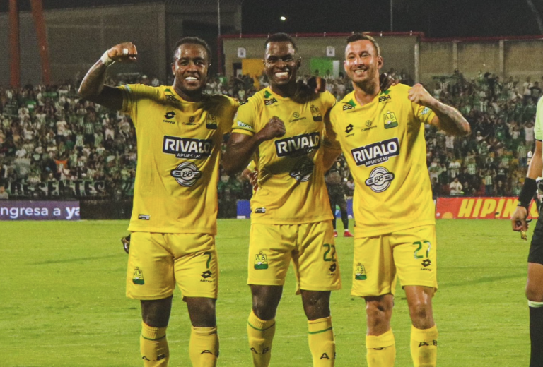 Leonel Álvarez debutó en Bucaramanga con victoria ante el líder Nacional